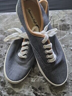 American Eagle Outfitters Gray Canvas Lace-Up Sneakers